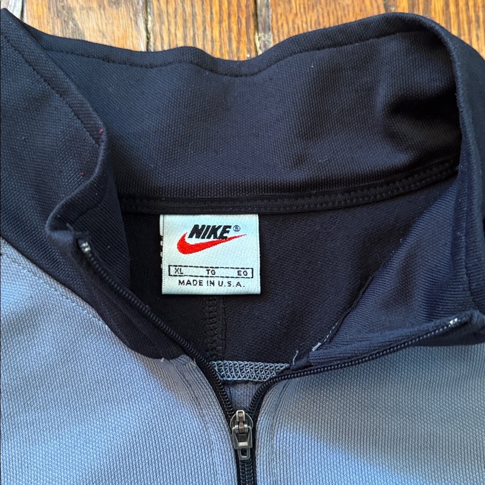 90’s Nike Vintage Long Sleeve Quarter Zip Pullover Shirt - Picture 3 of 10